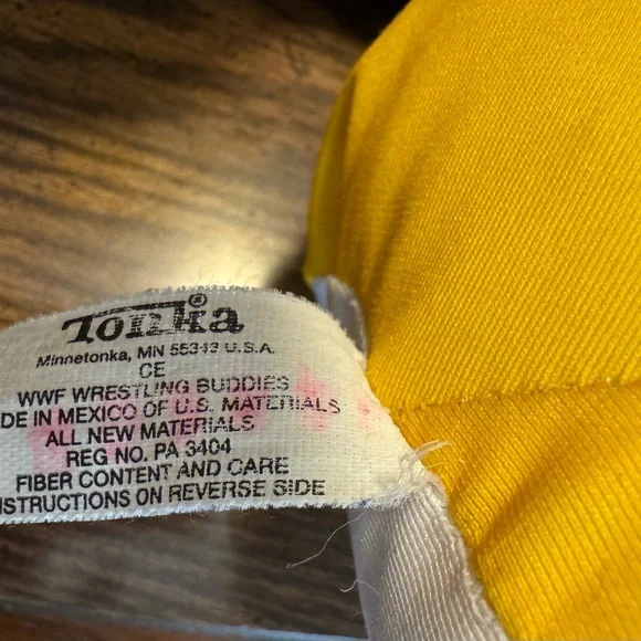 Vintage Tonka WWF Wrestling Buddy Plush Hulk Hogan - Picture 3 of 4